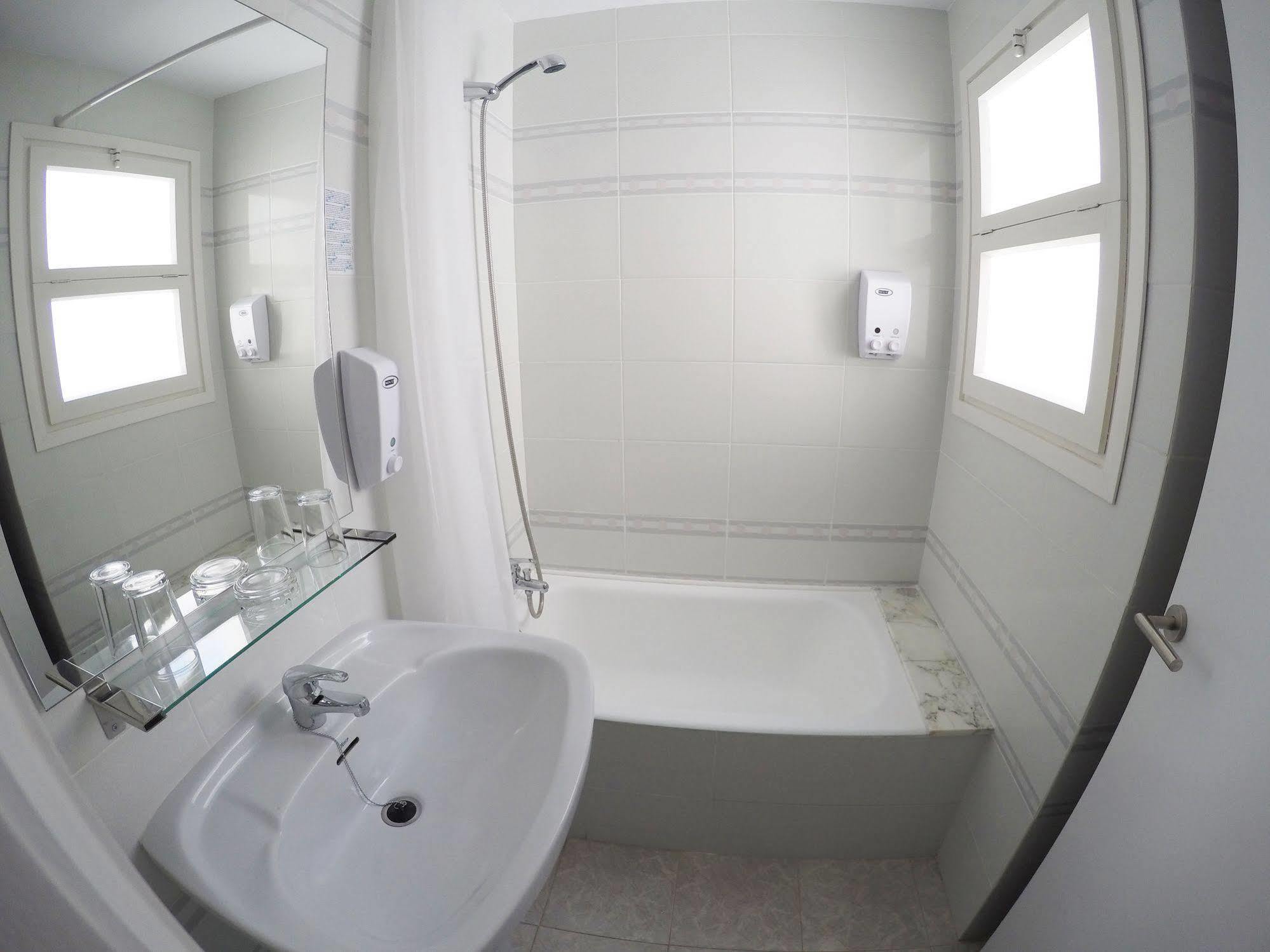 Hostal Del Mar Tossa de Mar Dış mekan fotoğraf