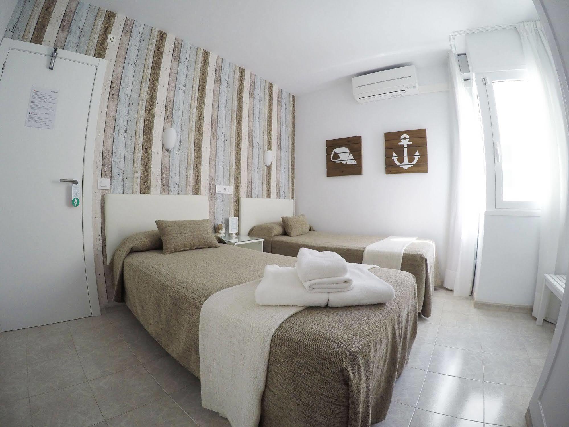 Hostal Del Mar Tossa de Mar Dış mekan fotoğraf