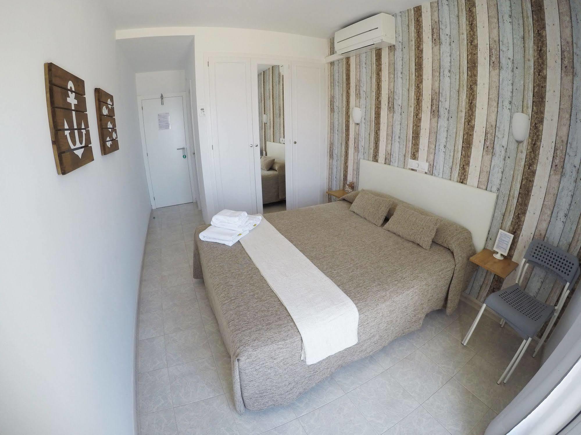 Hostal Del Mar Tossa de Mar Dış mekan fotoğraf